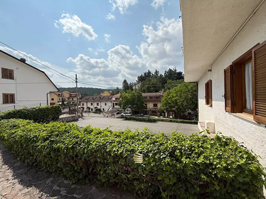 Immagine 23 di Appartamento in vendita  in VIALE SULMONA 2 a Alfedena