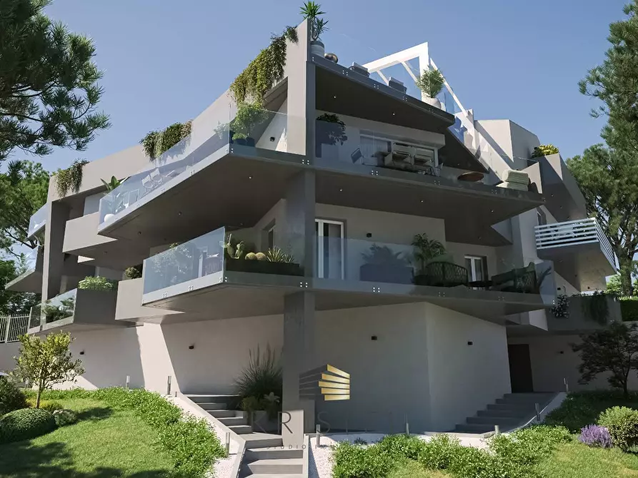 Immagine 10 di Attico in vendita  in VIA GRAN PARADISO 6 a Montesilvano