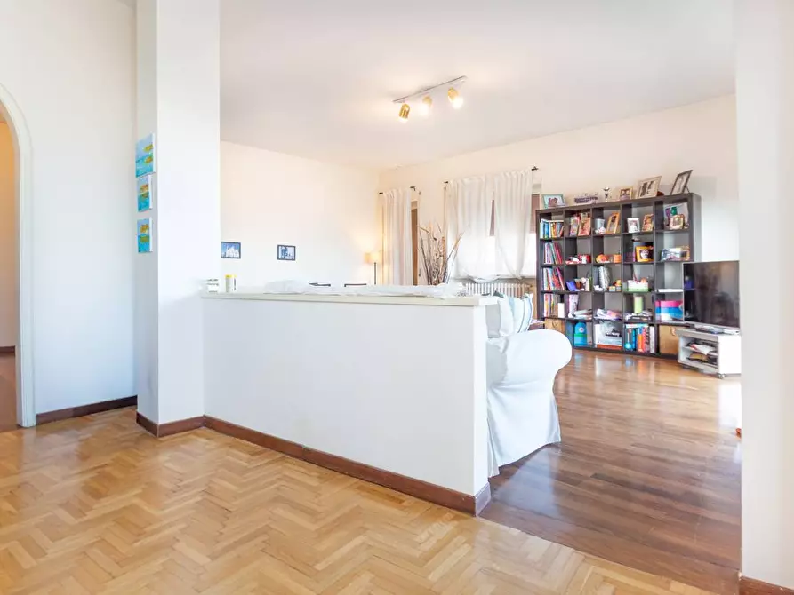 Immagine 5 di Appartamento in vendita  in VIA FRANCESCO PETRARCA 52 a Pescara