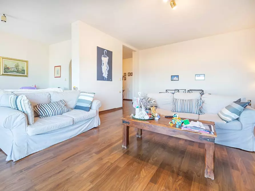 Immagine 7 di Appartamento in vendita  in VIA FRANCESCO PETRARCA 52 a Pescara