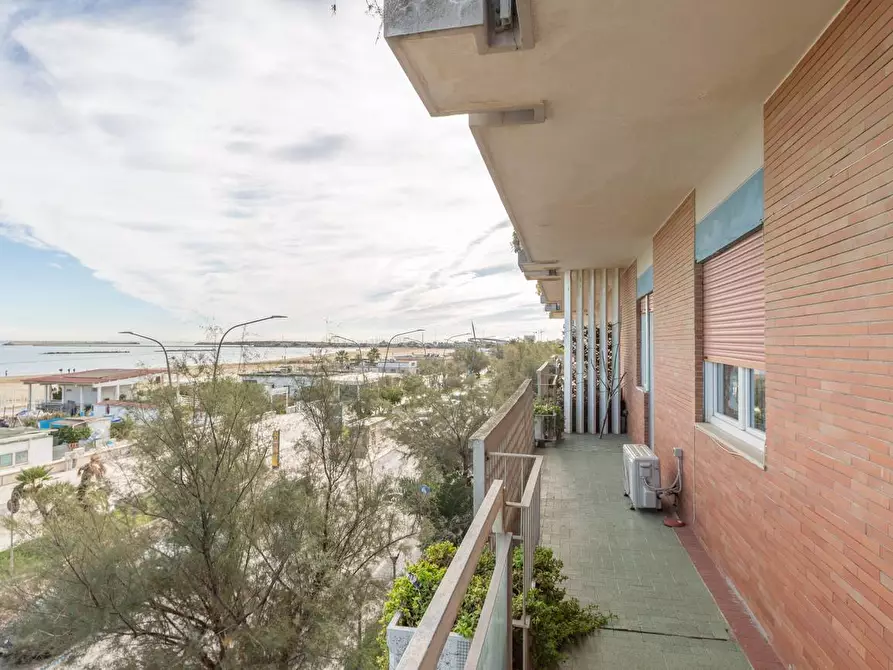 Immagine 19 di Appartamento in vendita  in VIA FRANCESCO PETRARCA 52 a Pescara