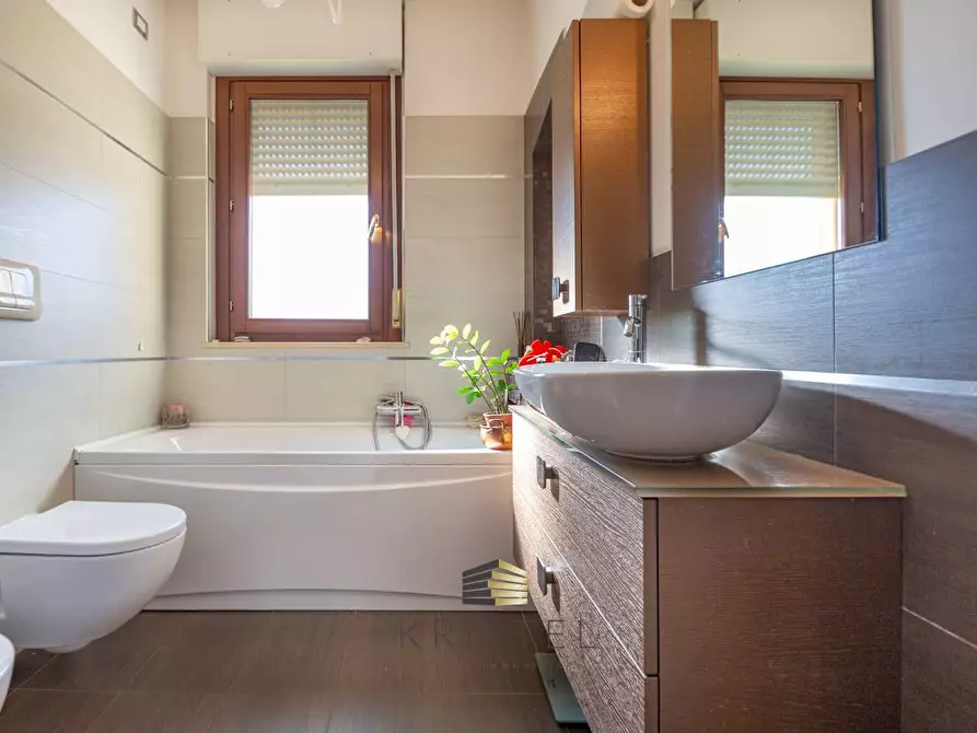 Immagine 19 di Multiproprietà in vendita  in VIA PASQUALE CELOMMI 9 / 8 a Pescara