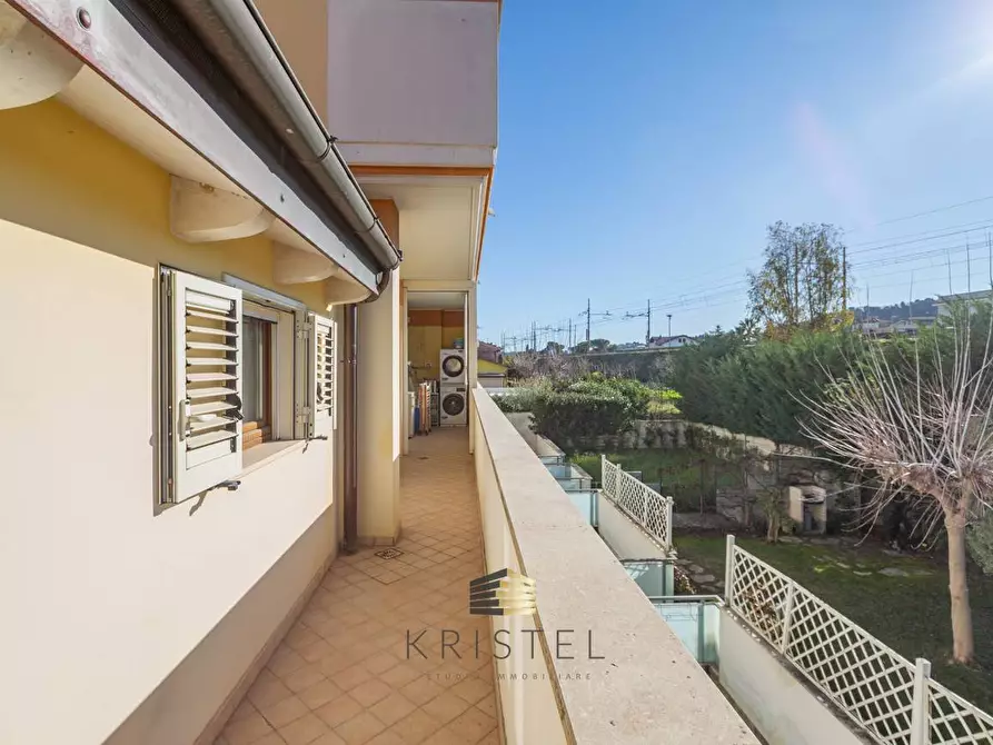 Immagine 23 di Multiproprietà in vendita  in VIA PASQUALE CELOMMI 9 / 8 a Pescara