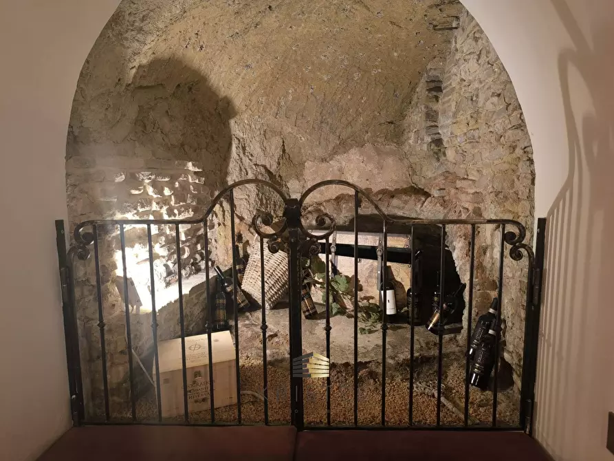 Immagine 13 di Locale commerciale in vendita  in VIA PORTA PESCARA 25 a Chieti