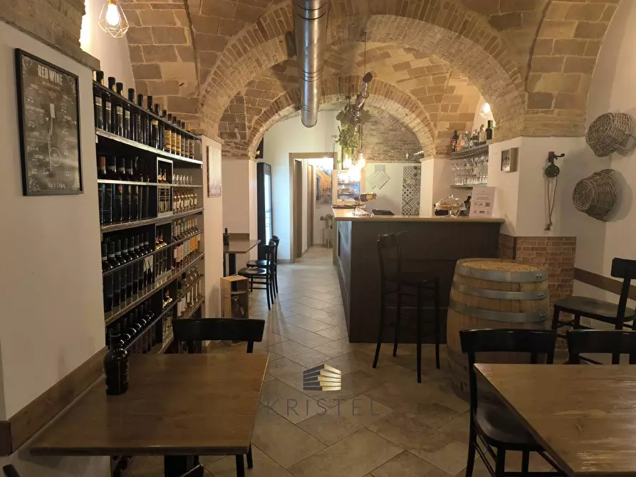 Immagine 20 di Locale commerciale in vendita  in VIA PORTA PESCARA 25 a Chieti