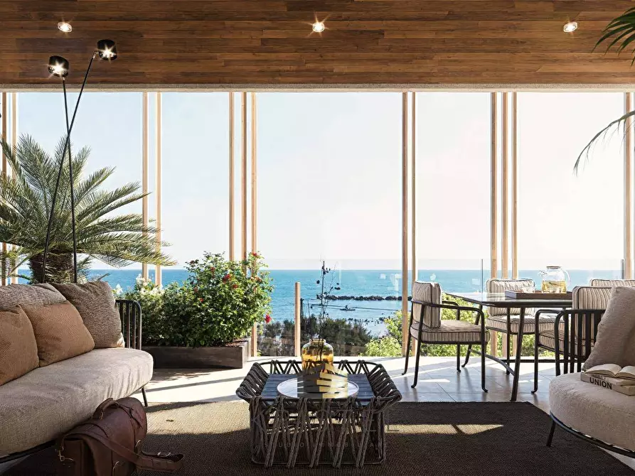 Immagine 1 di Appartamento in vendita  in VIALE ALCIONE ANGOLO VIA TIRINO a Francavilla Al Mare