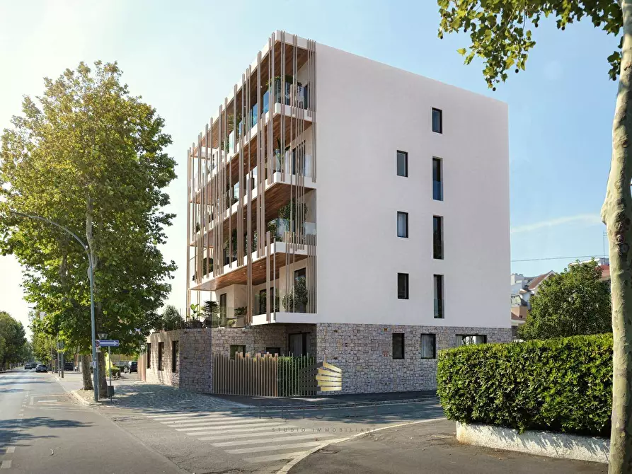 Immagine 4 di Appartamento in vendita  in VIALE ALCIONE ANGOLO VIA TIRINO a Francavilla Al Mare