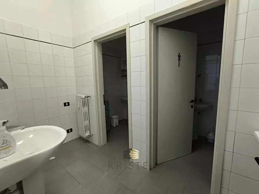 Immagine 9 di Ufficio in affitto  in VIA ATERNO 20 a Paglieta