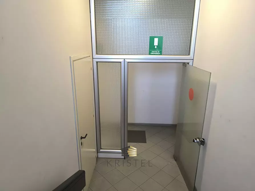 Immagine 14 di Ufficio in affitto  in VIA ATERNO 20 a Paglieta
