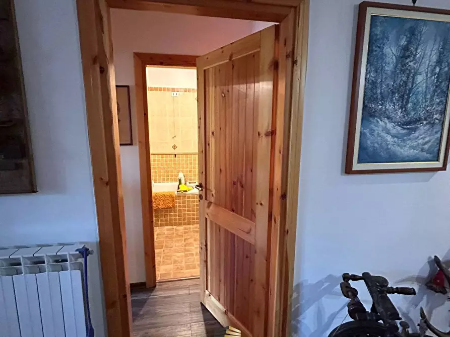 Immagine 10 di Appartamento in vendita  in VIA VECCHIA DELLA STAZIONE 35 a Alfedena