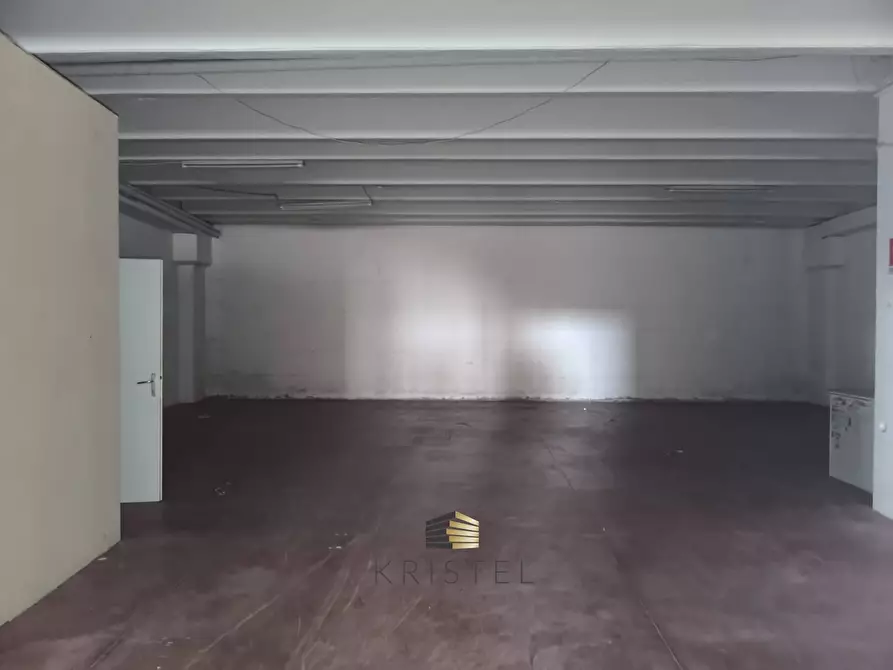 Immagine 2 di Attività commerciale in affitto  in VIALE EUROPA 128 a Brittoli