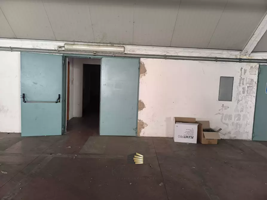 Immagine 9 di Attività commerciale in affitto  in VIALE EUROPA 128 a Brittoli