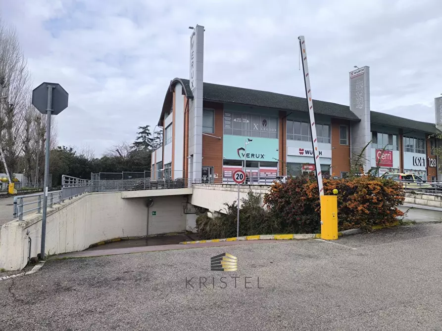 Immagine 20 di Attività commerciale in affitto  in VIALE EUROPA 128 a Brittoli