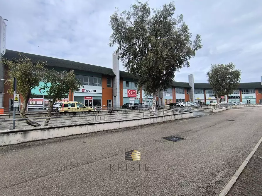 Immagine 25 di Attività commerciale in affitto  in VIALE EUROPA 128 a Brittoli