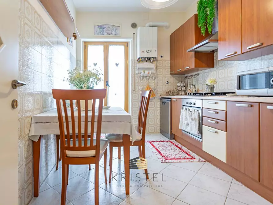 Immagine 9 di Appartamento in vendita  in VIA PIERO GOBETTI 98 a Pescara