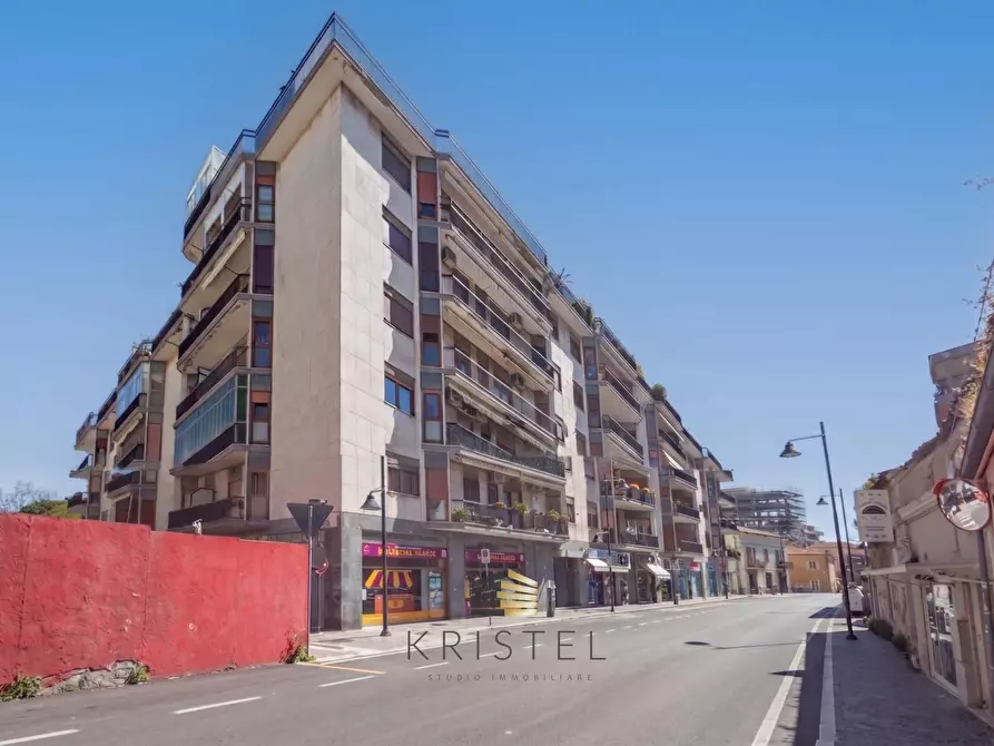 Immagine 25 di Appartamento in vendita  in VIA PIERO GOBETTI 98 a Pescara