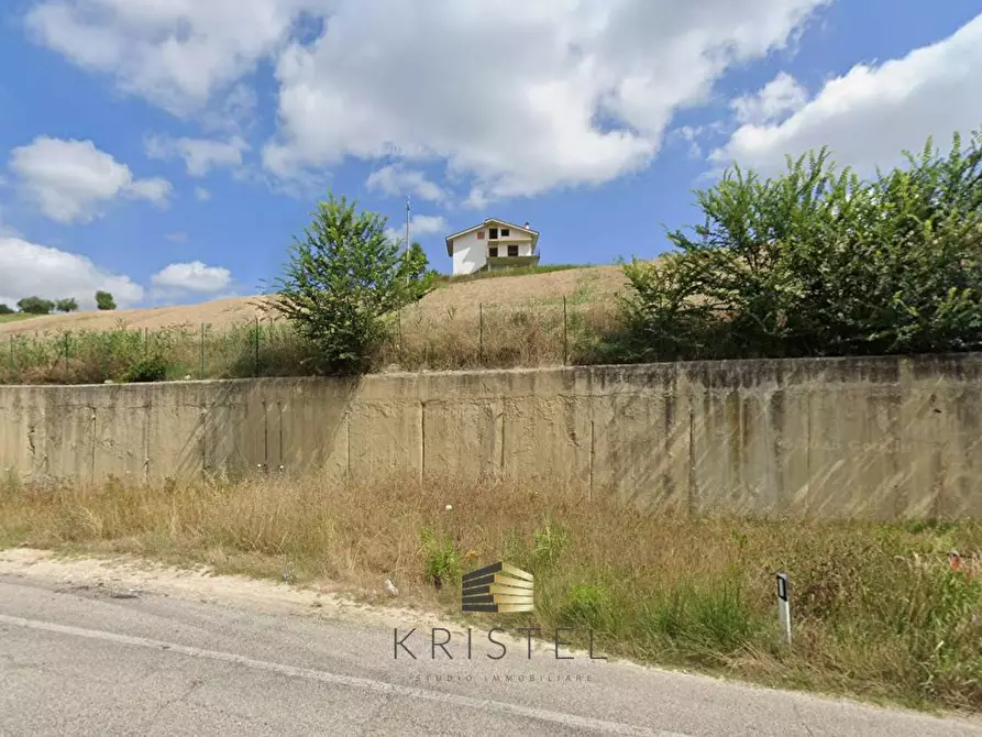 Immagine 2 di Villa in vendita  in VIA STRADA FAGNANO a Città Sant'angelo