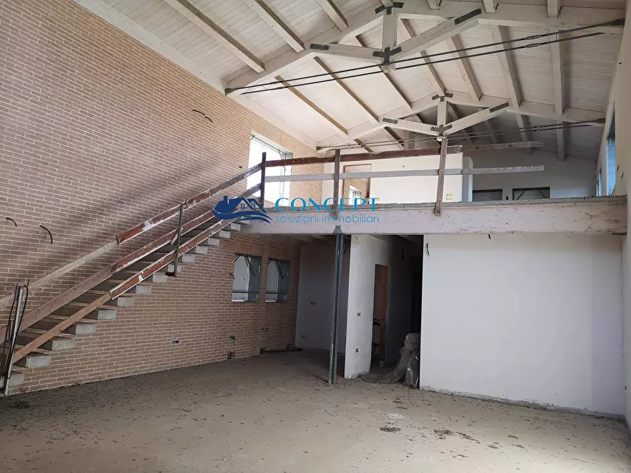 Immagine 3 di Casa semindipendente in vendita  in via Torretta snc a Ancarano