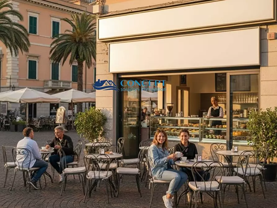 Immagine 1 di Attività commerciale in vendita  in viale De Gasperi snc a San Benedetto Del Tronto