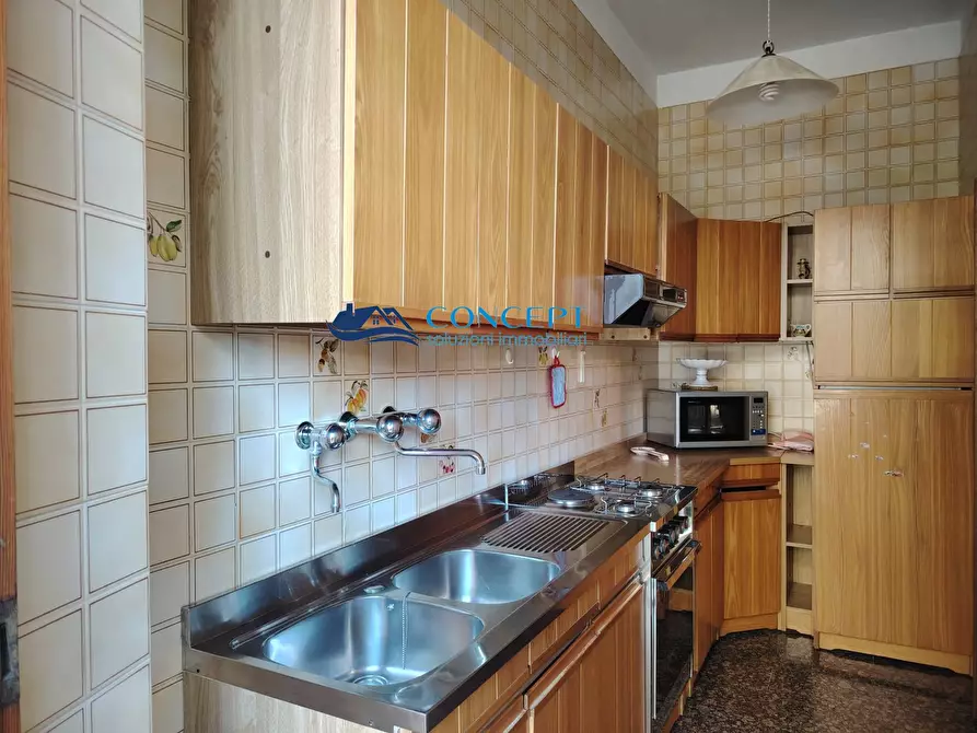 Immagine 8 di Villa in vendita  in via U. Foscolo a Corropoli