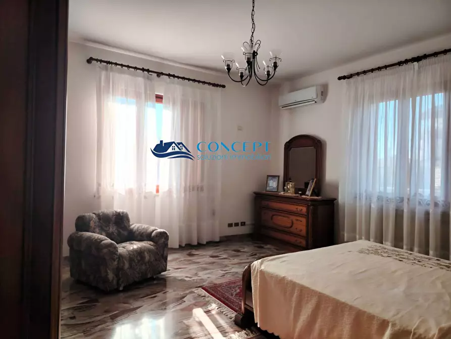 Immagine 13 di Villa in vendita  in via U. Foscolo a Corropoli