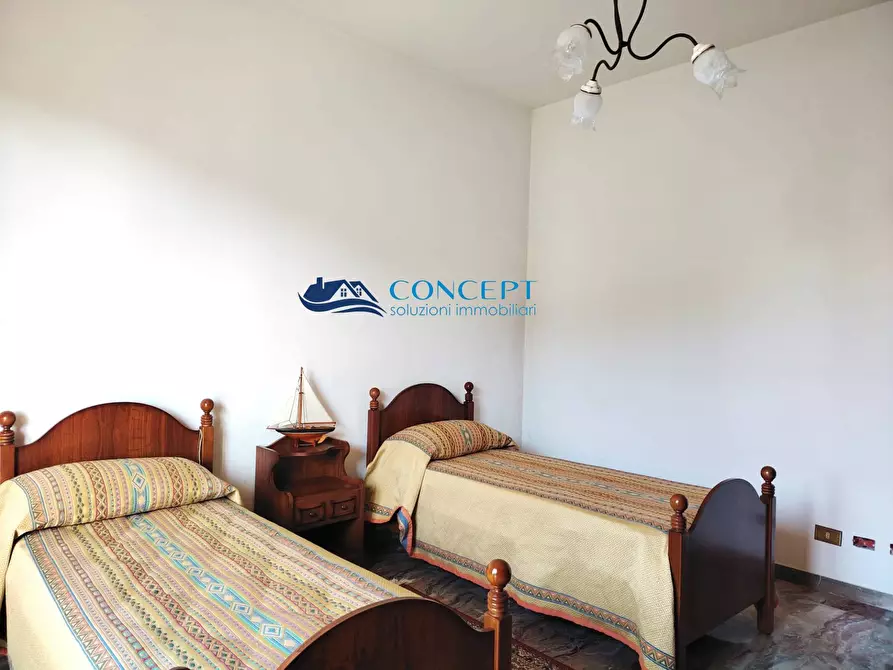 Immagine 16 di Villa in vendita  in via U. Foscolo a Corropoli