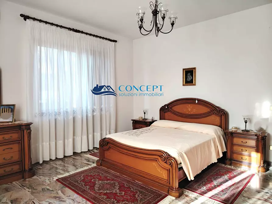 Immagine 17 di Villa in vendita  in via U. Foscolo a Corropoli