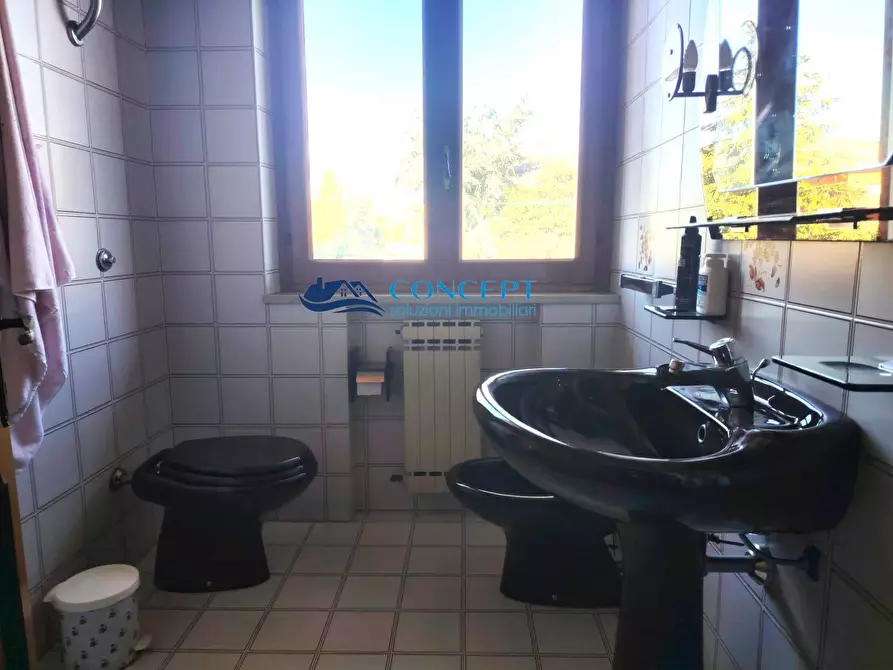 Immagine 21 di Villa in vendita  in via U. Foscolo a Corropoli