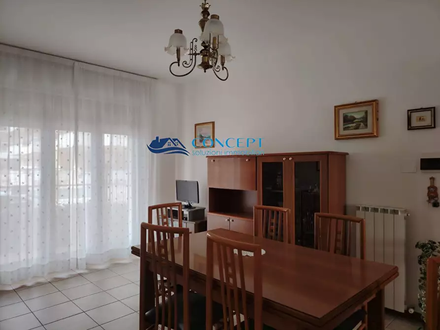 Immagine 3 di Appartamento in vendita  in lungomare Marconi snc a Alba Adriatica