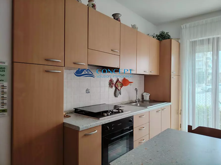 Immagine 4 di Appartamento in vendita  in lungomare Marconi snc a Alba Adriatica