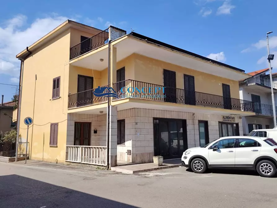 Immagine 1 di Casa indipendente in vendita  in piazza Leonardo da Vinci 22 a Martinsicuro