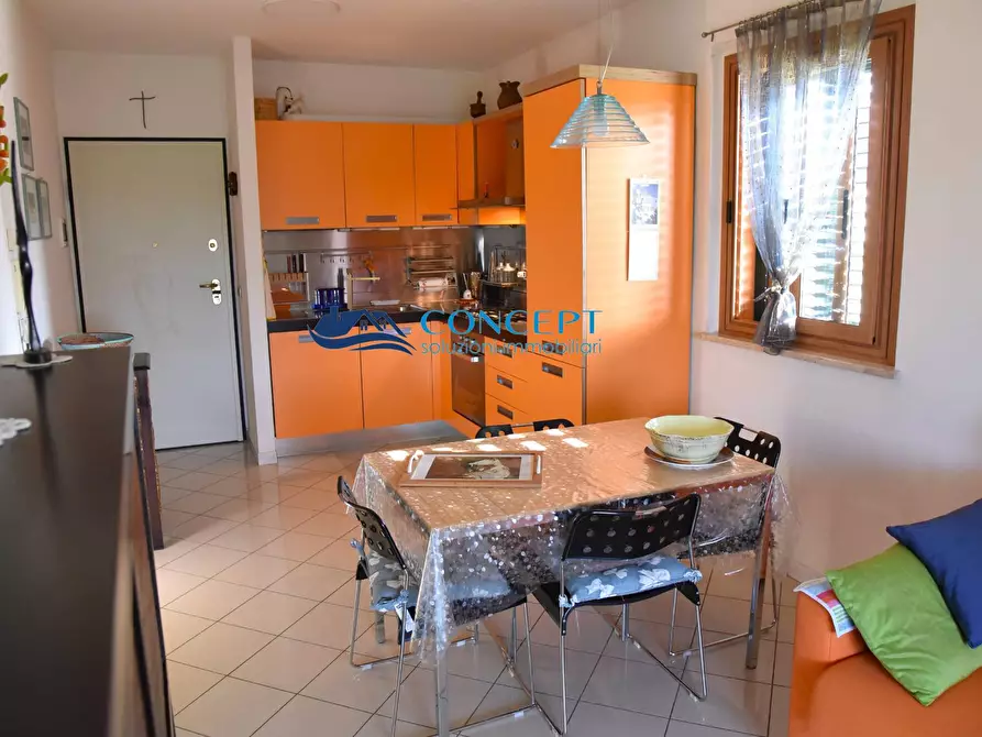 Immagine 3 di Appartamento in vendita  in via Capri snc a Martinsicuro