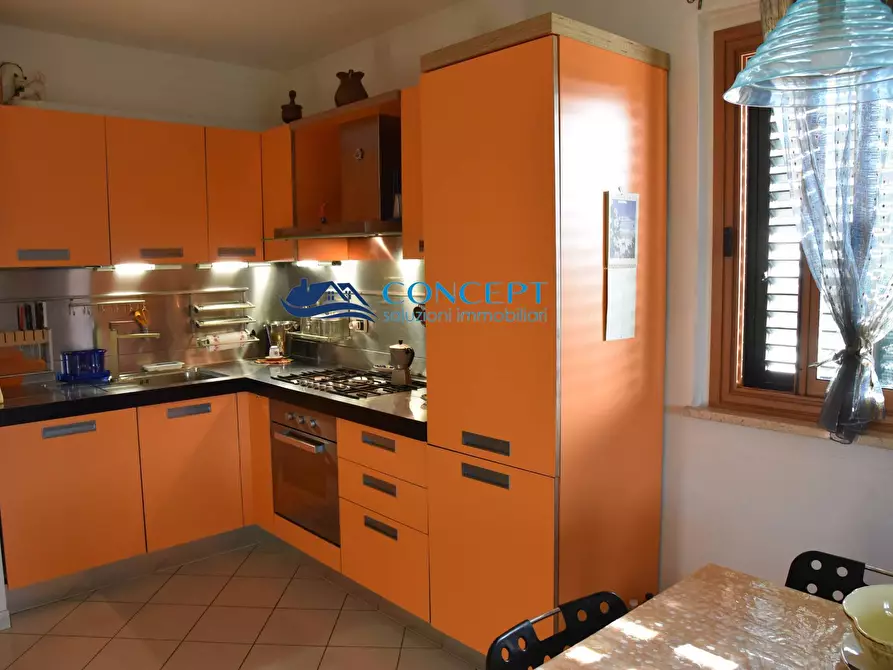 Immagine 5 di Appartamento in vendita  in via Capri snc a Martinsicuro