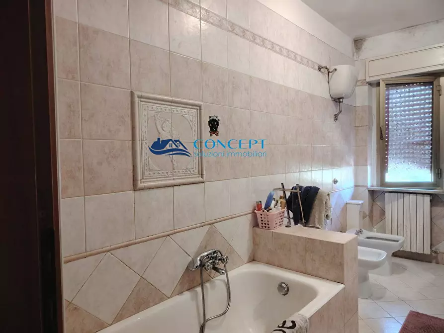 Immagine 4 di Appartamento in vendita  in via Vomano 1 a Martinsicuro