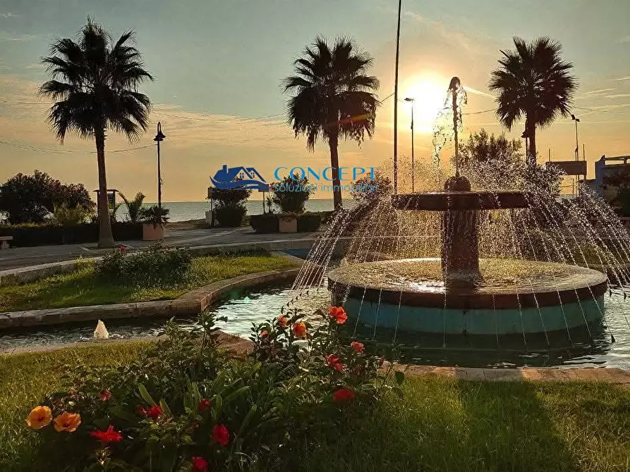 Immagine 11 di Appartamento in vendita  a Alba Adriatica