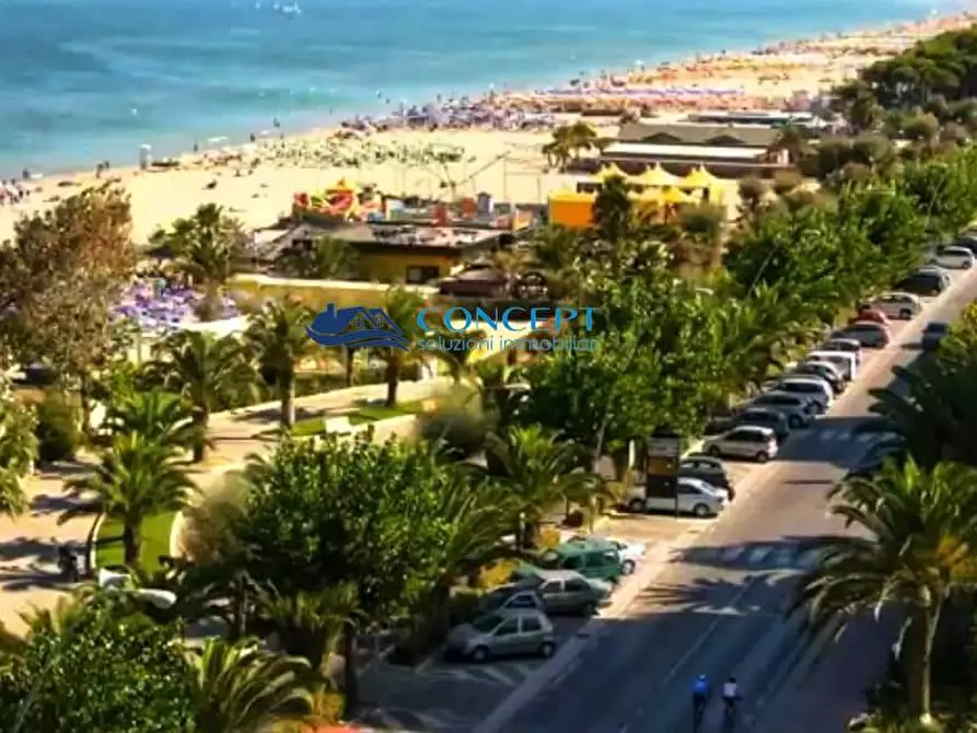 Immagine 2 di Appartamento in vendita  a Alba Adriatica