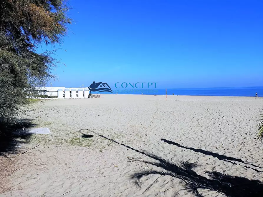 Immagine 10 di Appartamento in vendita  a Alba Adriatica