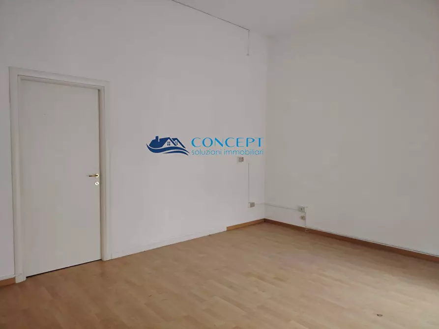 Immagine 10 di Casa indipendente in vendita  in via Roma snc a Alba Adriatica