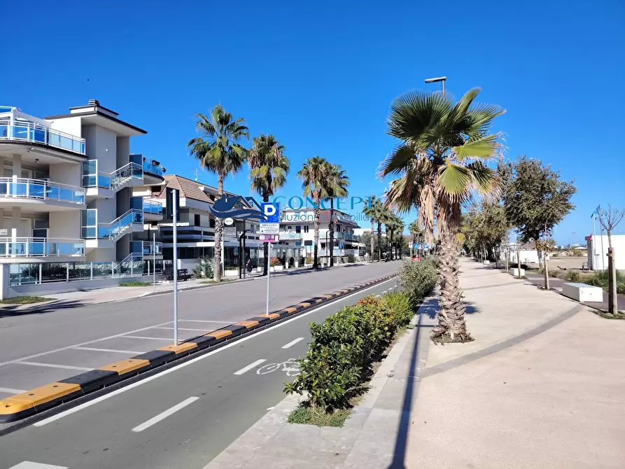 Immagine 9 di Appartamento in vendita  in via Rodi snc a Martinsicuro