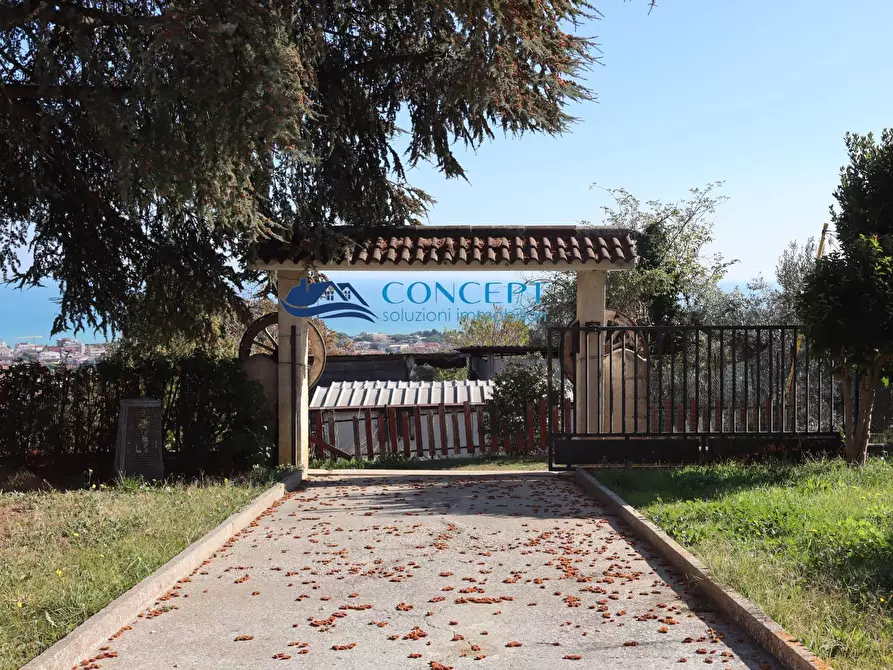 Immagine 2 di Rustico / casale in vendita  in via Fosso Marrone snc a Tortoreto