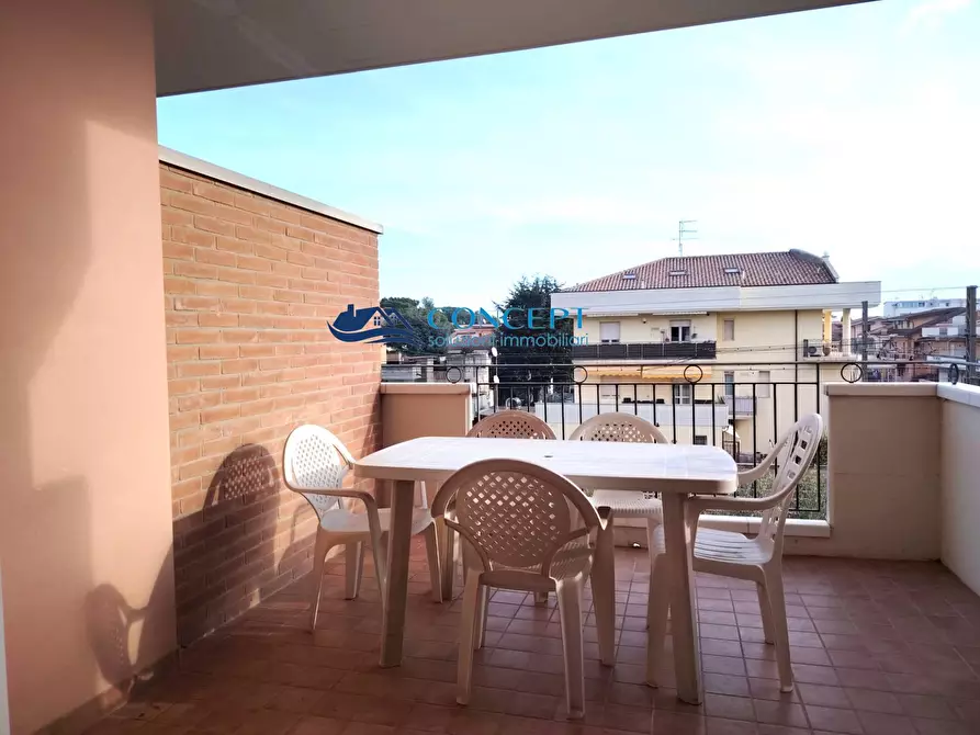 Immagine 12 di Appartamento in vendita  in via G. D'Annunzio snc a Tortoreto