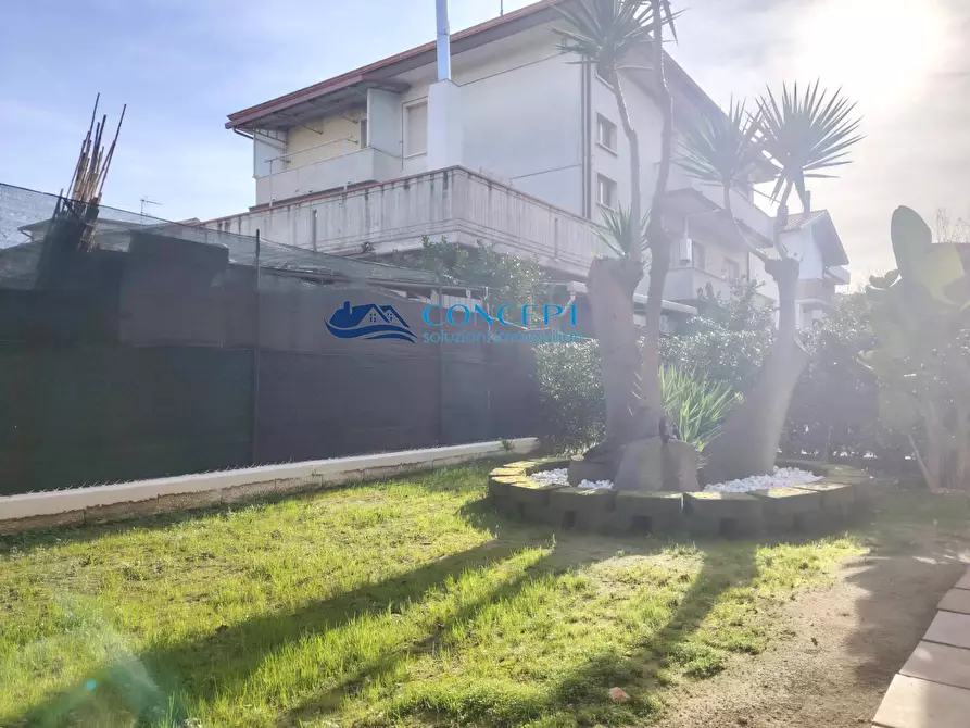 Immagine 11 di Appartamento in vendita  in via Patini snc a Martinsicuro