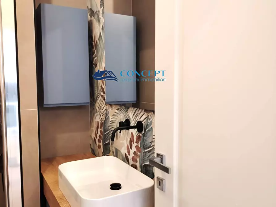 Immagine 12 di Appartamento in vendita  in Lungomare Italia snc a Martinsicuro