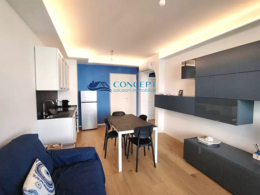 Immagine 5 di Appartamento in vendita  in Lungomare Italia snc a Martinsicuro