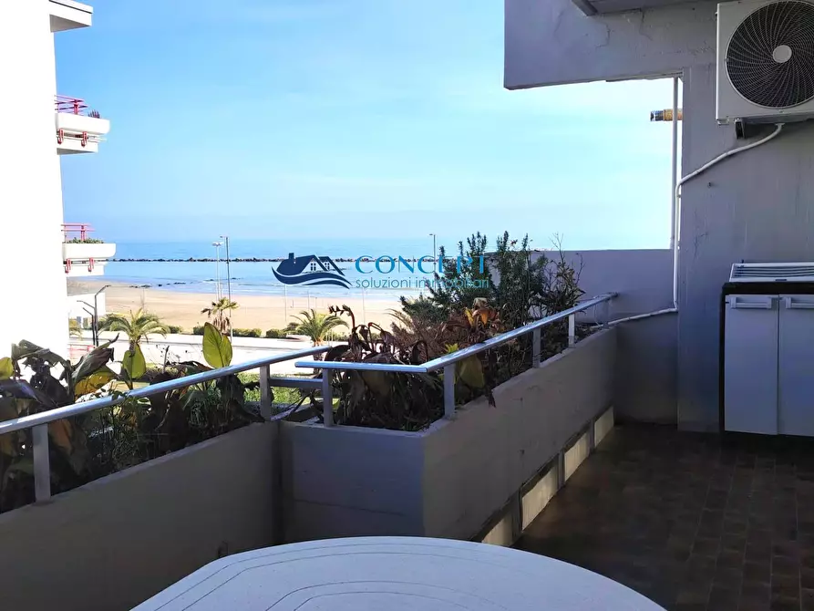 Immagine 15 di Appartamento in vendita  in Lungomare Italia snc a Martinsicuro