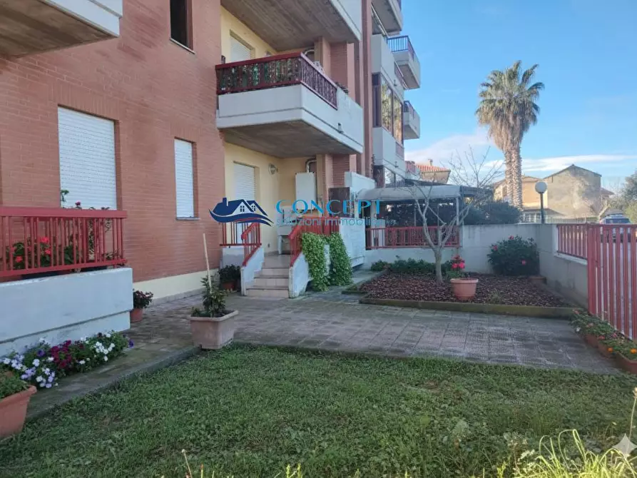 Immagine 6 di Appartamento in vendita  in via Marconi snc a Martinsicuro