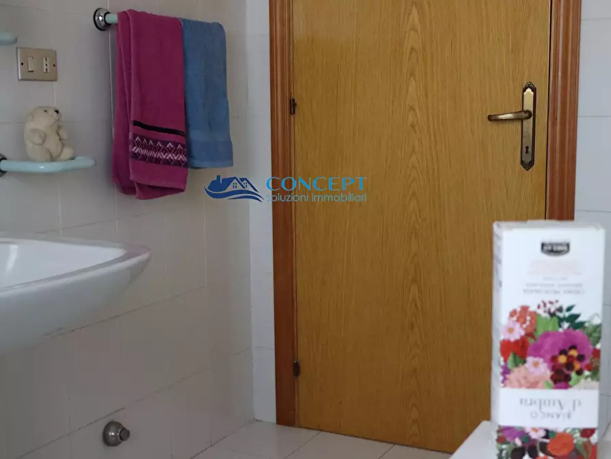 Immagine 16 di Casa semindipendente in vendita  in contrada Pignotto snc a Ancarano