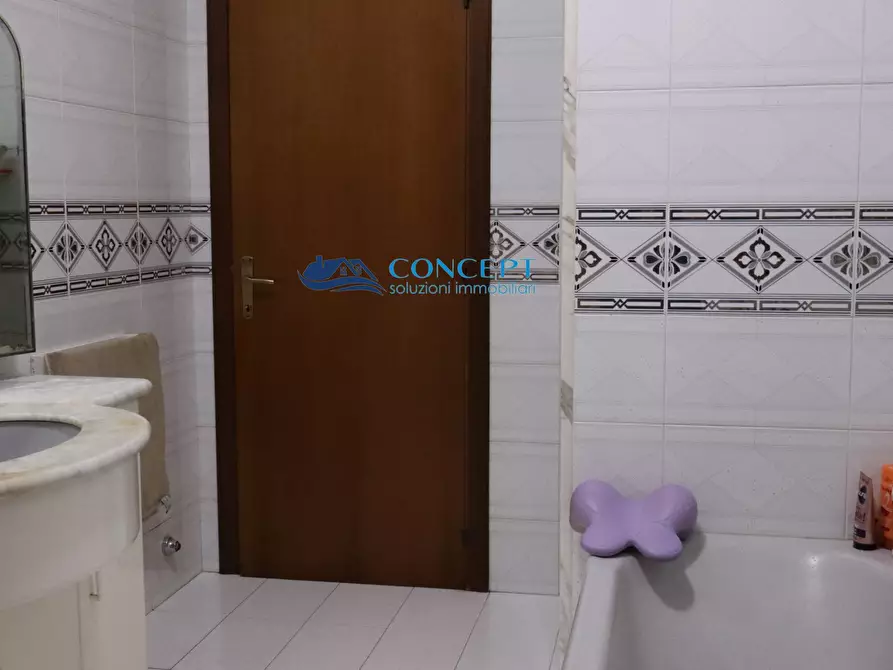 Immagine 12 di Casa semindipendente in vendita  in contrada Pignotto snc a Ancarano