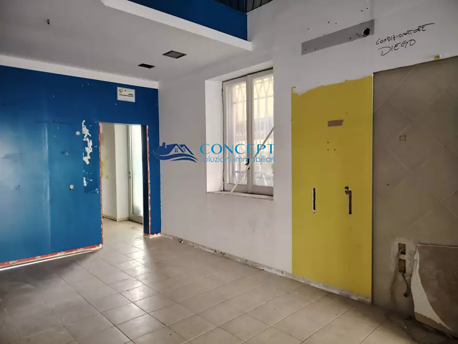 Immagine 4 di Locale commerciale in vendita  in via Aldo Moro snc a Martinsicuro