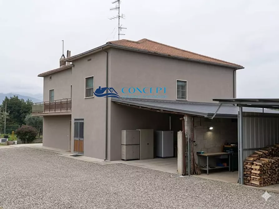 Immagine 1 di Villa in vendita  in via Casone snc a Martinsicuro